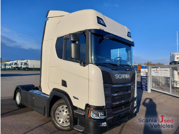 Τράκτορας SCANIA R 460