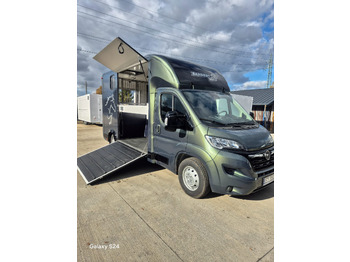 Φορτηγό μεταφοράς αλόγων BANNERT