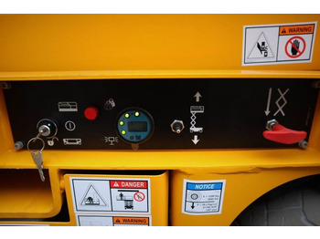 Ψαλιδωτό ανυψωτικό Haulotte Compact 10N Valid inspection, *Guarantee! Non Mark: φωτογραφία 3