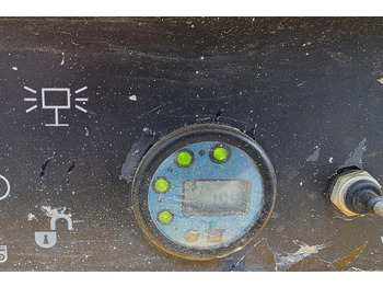 Ψαλιδωτό ανυψωτικό Haulotte Compact 8 Electric, 8.2m Working Height, 350kg Cap: φωτογραφία 5