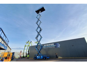 Ψαλιδωτό ανυψωτικό Holland Lift Megastar G300DL30/S Diesel, 4x4x4 Drive, 33.5m Wor: φωτογραφία 3 Ψαλιδωτό ανυψωτικό Holland Lift Megastar G300DL30/S Diesel, 4x4x4 Drive, 33.5m Wor: φωτογραφία 3