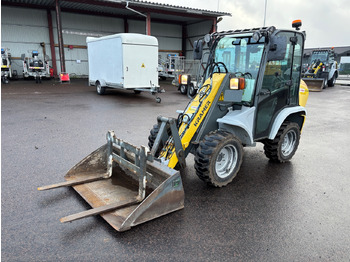 Ελαστιχοφόρος φορτωτής KRAMER