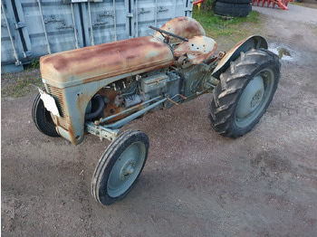Τρακτέρ MASSEY FERGUSON