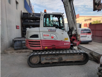 Μίνι εκσκαφέας TAKEUCHI