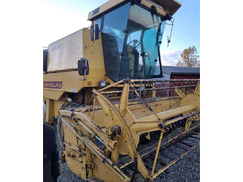 Θεριζοαλωνιστική μηχανή NEW HOLLAND