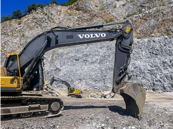 Ερπυστριοφόρος εκσκαφέας VOLVO EC220D: φωτογραφία 4