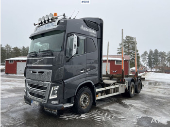 Φορτηγό ξυλείας VOLVO FH16