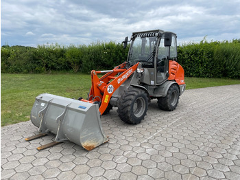 Ελαστιχοφόρος φορτωτής ATLAS