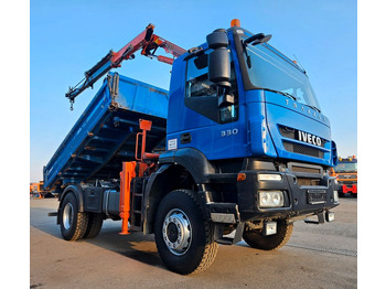 Φορτηγό ανατρεπόμενο IVECO Trakker