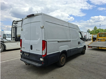 Επιβατικό βαν IVECO Daily 35S13V: φωτογραφία 4