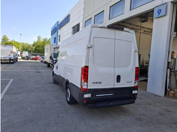 Επιβατικό βαν IVECO Daily 35S14V: φωτογραφία 3 Επιβατικό βαν IVECO Daily 35S14V: φωτογραφία 3