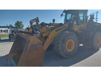 Ελαστιχοφόρος φορτωτής KOMATSU WA470-8