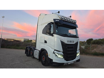 Τράκτορας IVECO S-WAY