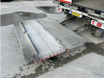 Επικαθήμενο κόφα Krone Dry Liner / Box / Loadlift 2000 kg / Disk / APK TUV 11-26: φωτογραφία 5