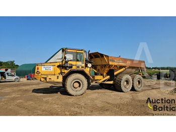 Αρθρωτό φορτηγό VOLVO A30