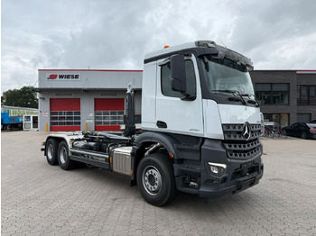 Φορτηγό φόρτωσης γάντζου MERCEDES-BENZ Arocs 2651