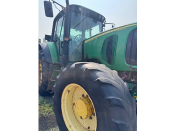 Τρακτέρ JOHN DEERE 6820
