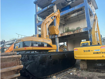 Πλωτός εκσκαφέας CATERPILLAR 320C