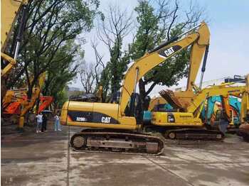 Ερπυστριοφόρος εκσκαφέας CATERPILLAR 320D2
