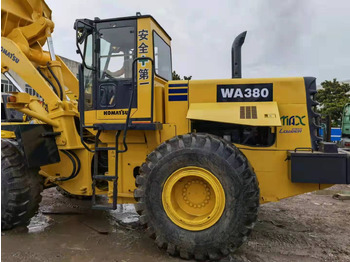Ελαστιχοφόρος φορτωτής KOMATSU WA380: φωτογραφία 3