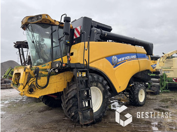 Θεριζοαλωνιστική μηχανή NEW HOLLAND CX series