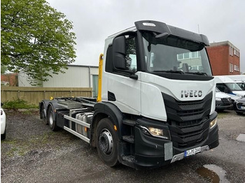 Φορτηγό φόρτωσης γάντζου IVECO X-WAY