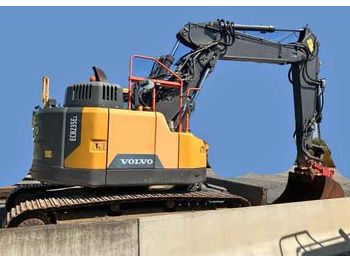Εκσκαφέας VOLVO ECR235