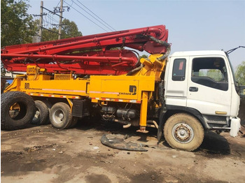 Αντλία σκυροδέματος Isuzu Putzmeister on chassis: φωτογραφία 2