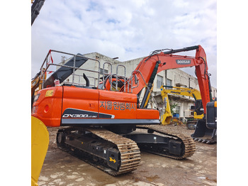 Ερπυστριοφόρος εκσκαφέας DOOSAN DX300LC-9C