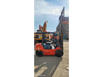 Πετρελαιοκίνητο περονοφόρο TOYOTA FD30: φωτογραφία 5