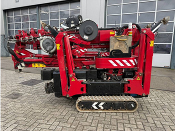 Μικρός αυτοκινούμενος γερανός