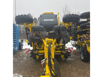 Σπαρτική μηχανή BEDNAR