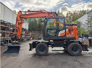 Τροχοφόρος εκσκαφέας HITACHI ZX135