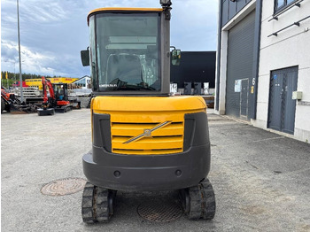 Μίνι εκσκαφέας Volvo EC27C PYÖRITTÄJÄLLÄ: φωτογραφία 3