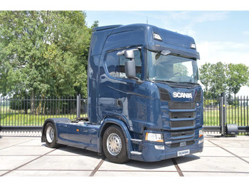 Τράκτορας SCANIA S 450