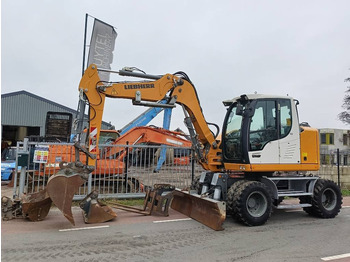 Τροχοφόρος εκσκαφέας LIEBHERR A 910