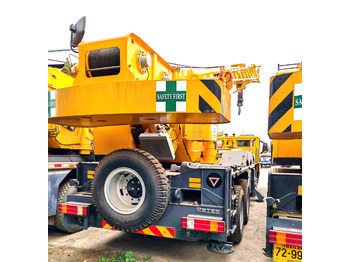 Τηλεσκοπικός γερανός XCMG 2020 certified used 60ton truck crane XCT60_Y price: φωτογραφία 3 Τηλεσκοπικός γερανός XCMG 2020 certified used 60ton truck crane XCT60_Y price: φωτογραφία 3