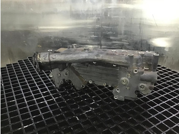 Ψυγείο λαδιού LIEBHERR