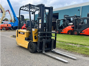 Ηλεκτροκίνητο περονοφόρο Caterpillar EP18KT: φωτογραφία 3 Ηλεκτροκίνητο περονοφόρο Caterpillar EP18KT: φωτογραφία 3