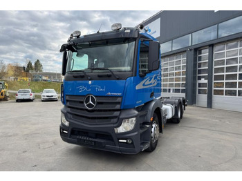 Φορτηγό σασί MERCEDES-BENZ Actros 2545