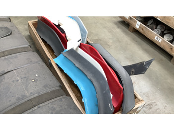 Εξοπλισμού κατασκευών SMALL PALLET OF CAR PARTS: φωτογραφία 5 Εξοπλισμού κατασκευών SMALL PALLET OF CAR PARTS: φωτογραφία 5