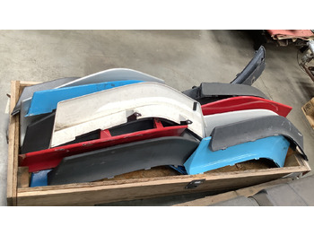Εξοπλισμού κατασκευών SMALL PALLET OF CAR PARTS: φωτογραφία 4 Εξοπλισμού κατασκευών SMALL PALLET OF CAR PARTS: φωτογραφία 4