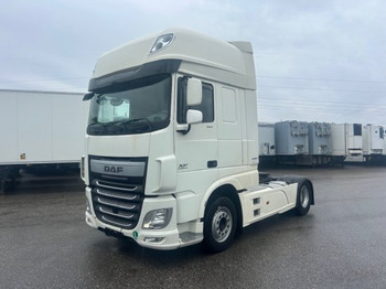 Τράκτορας DAF XF 106 460