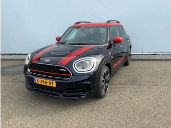 SUV