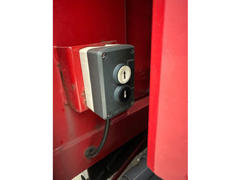 Φορτηγό μουσαμάς Volvo FL 220: φωτογραφία 5