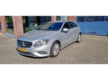 Hatchback Mercedes-Benz A-Klasse 180 automaat.. 180 automaat: φωτογραφία 3