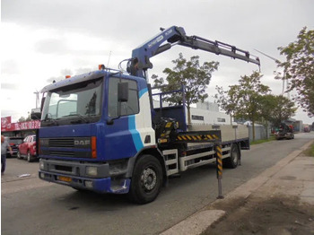 Φορτηγό με γερανό DAF 75 270
