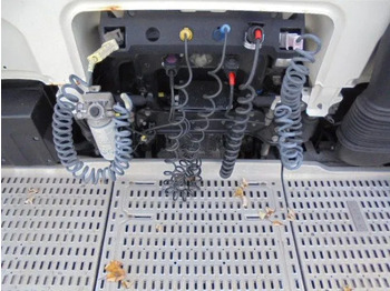 Τράκτορας DAF XF 440: φωτογραφία 5