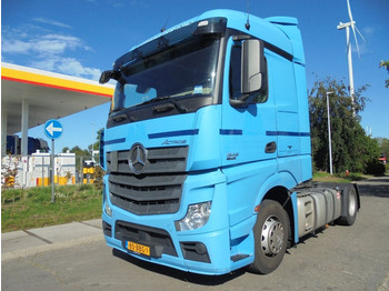 Τράκτορας MERCEDES-BENZ Actros 1842
