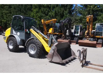 Ελαστιχοφόρος φορτωτής KRAMER